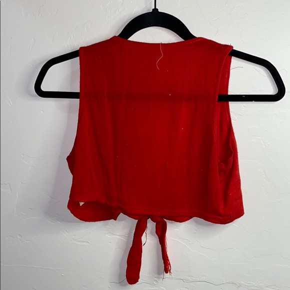 Super cropped little tie in front tee - Picture 3 of 4